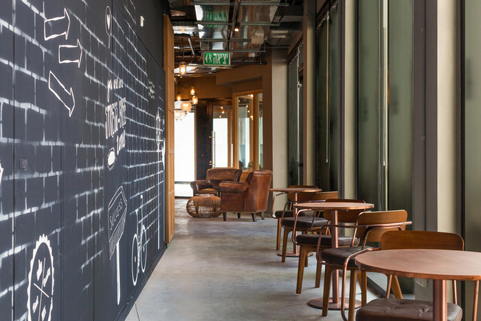 歐洲風(fēng)情的多功能辦公室設(shè)計(jì)