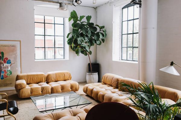 兼具辦公娛樂的聯(lián)合辦公室設(shè)計(jì)