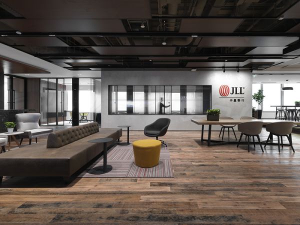 辦公室裝修在網(wǎng)上選擇是否具有優(yōu)勢(shì)