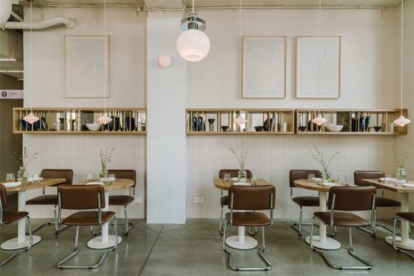 包豪斯設(shè)計(jì)下的現(xiàn)代風(fēng)格的餐廳設(shè)計(jì)